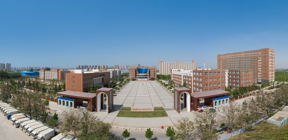 封面大门图.JPG 封面大门图.JPG